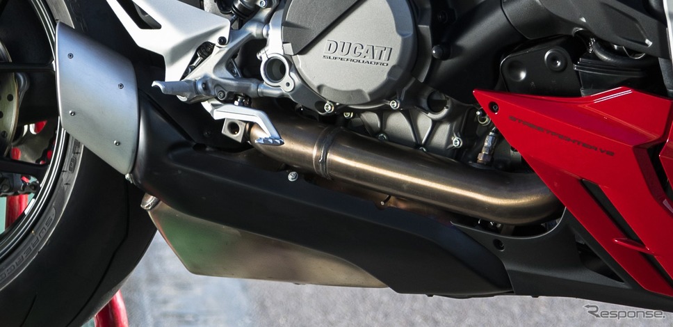 ドゥカティ・ストリートファイター V2《photo by Ducati》