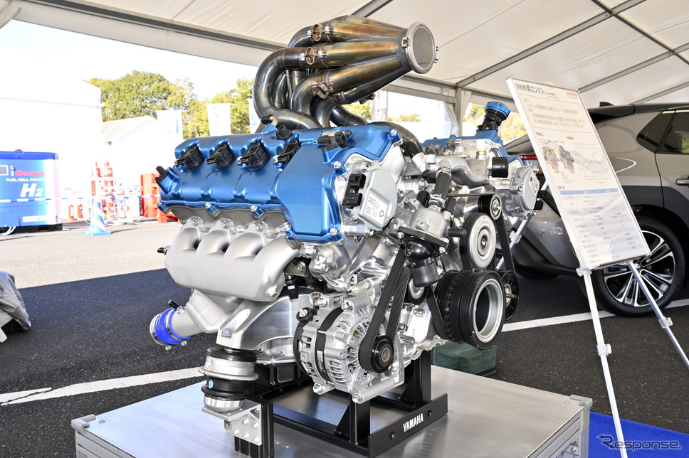ヤマハ発動機の水素V8エンジン《写真撮影 雪岡直樹》