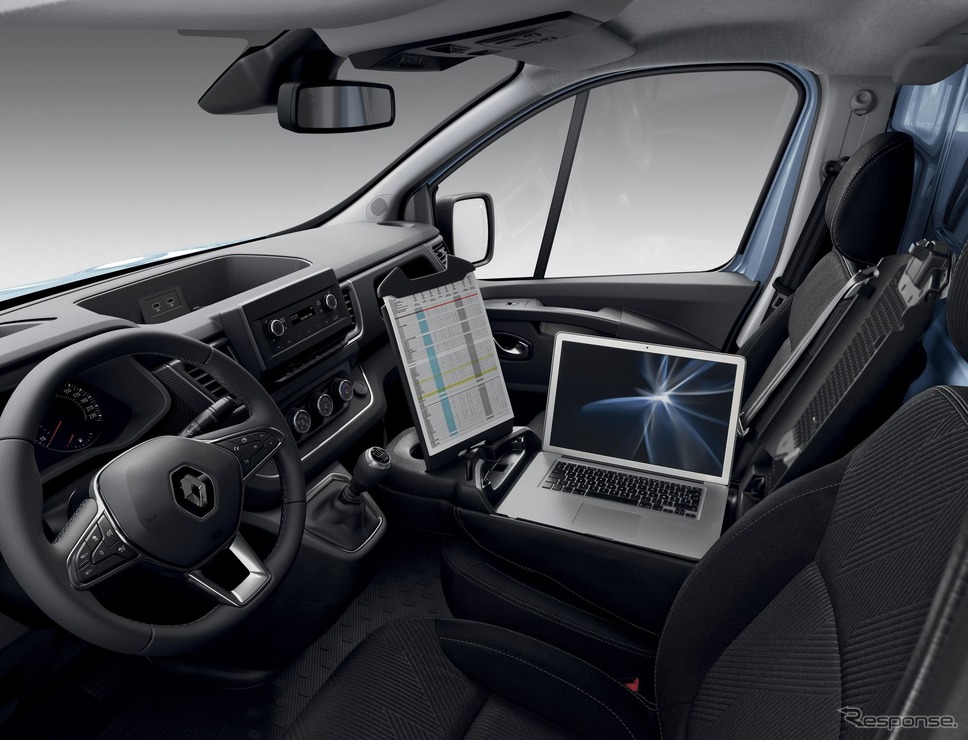ルノー・トラフィック 改良新型《photo by Renault》
