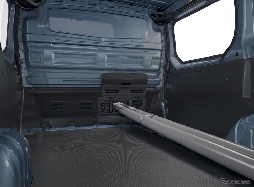 ルノー・トラフィック 改良新型《photo by Renault》