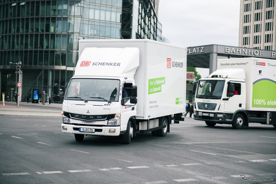DBシェンカーが導入したeキャンター《photo by Deutsche Bahn AG》