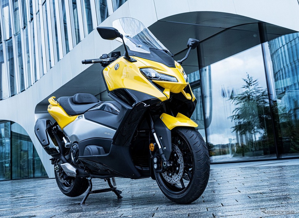ヤマハ TMAX Tech MAX《写真提供 ヤマハ発動機》