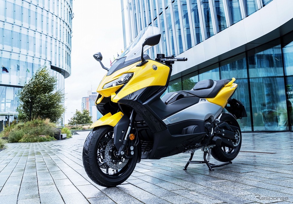ヤマハ TMAX Tech MAX《写真提供 ヤマハ発動機》
