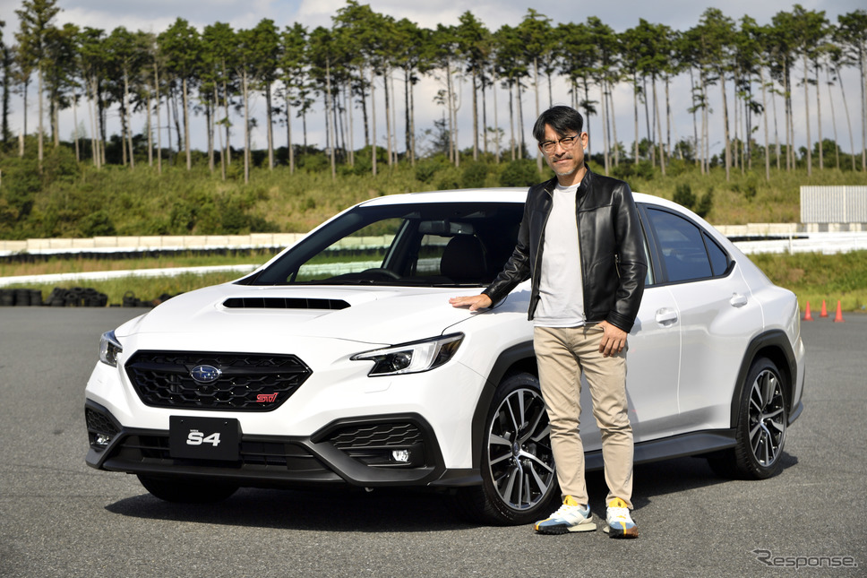 SUBARU 新型 WRX S4 STI Sport R EXと塩見智氏《写真撮影 雪岡直樹》