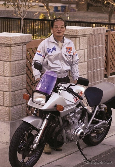 横内悦夫氏《写真提供 トランスミッション》