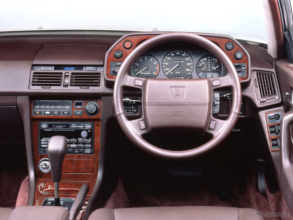 ホンダ・レジェンド(1987年)《写真提供 ホンダ》