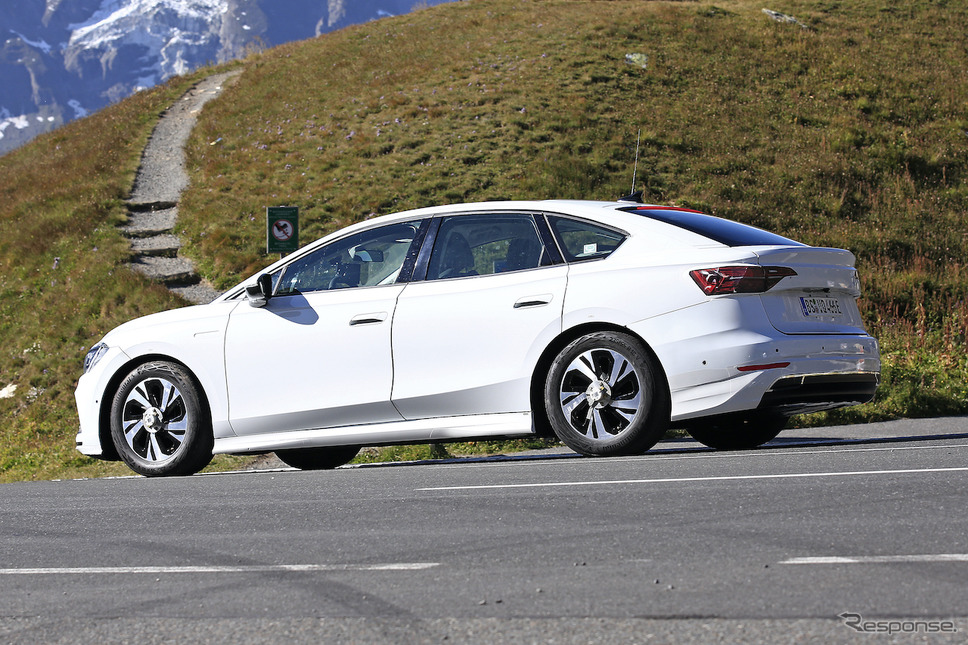 VW エアロB 市販型プロトタイプ(スクープ写真)《APOLLO NEWS SERVICE》