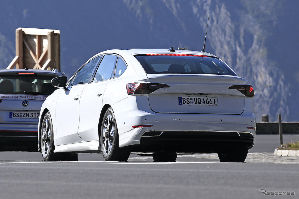 VW エアロB 市販型プロトタイプ(スクープ写真)《APOLLO NEWS SERVICE》