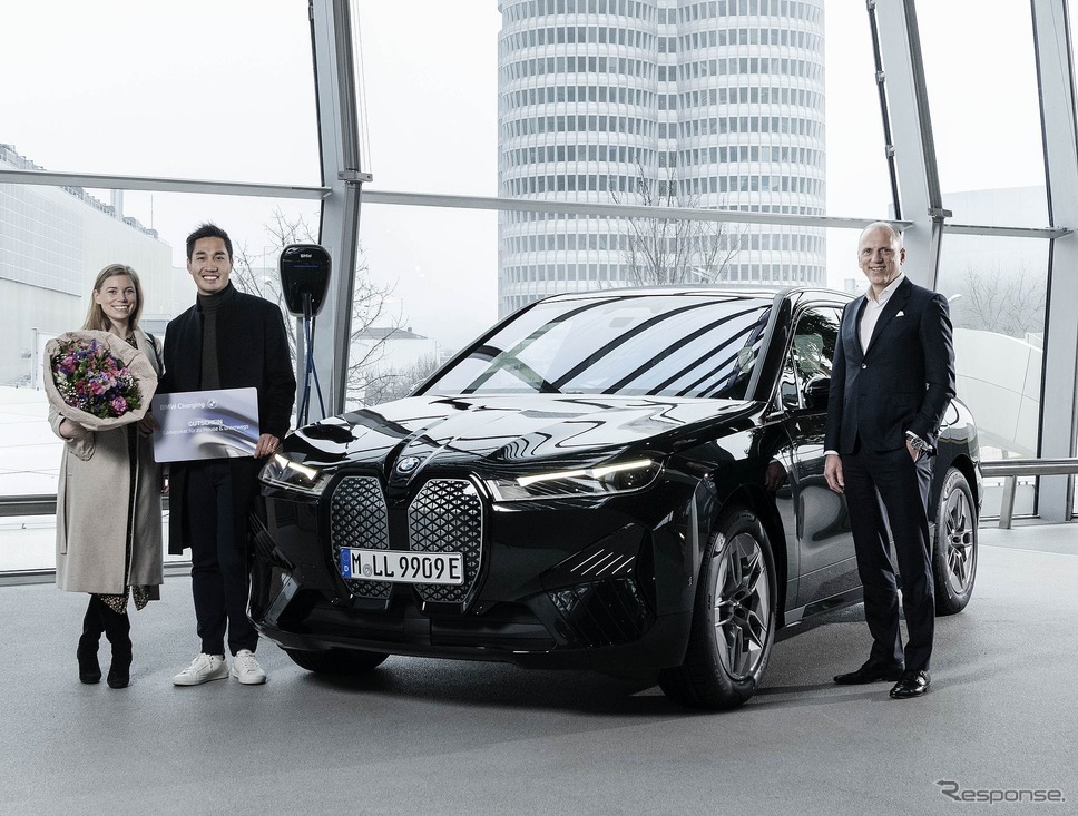 BMWグループの100万台目の電動車両となったBMW iX の「xDrive40」《photo by BMW》