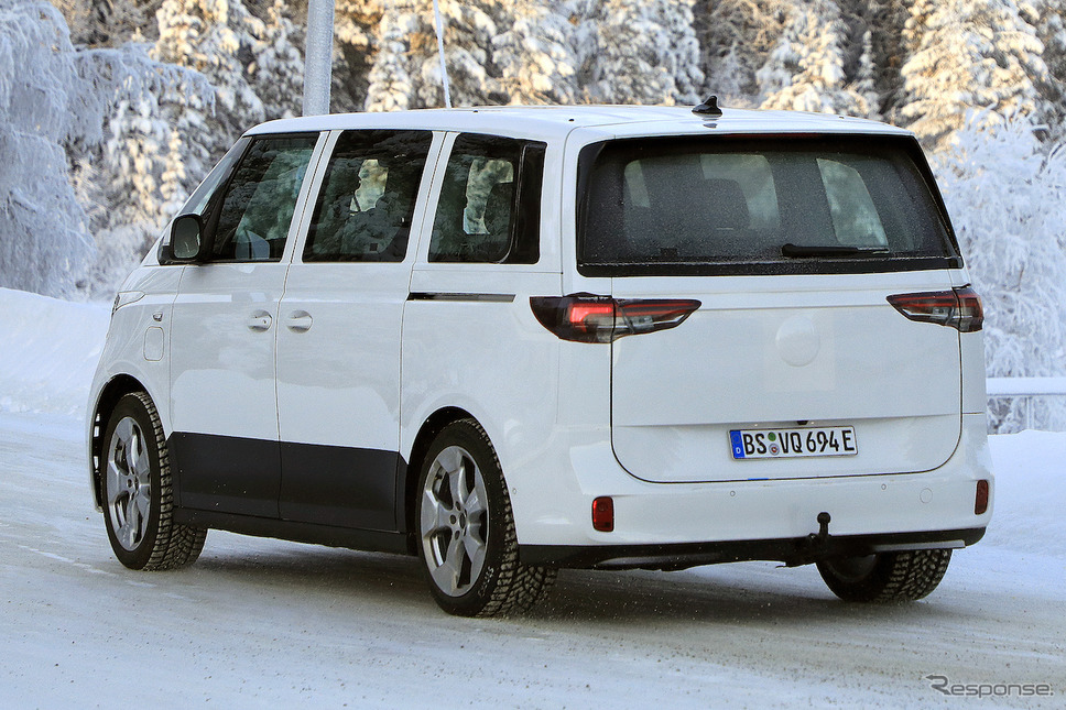 VW ID. BUZZ 市販型プロトタイプ(スクープ写真)《APOLLO NEWS SERVICE》