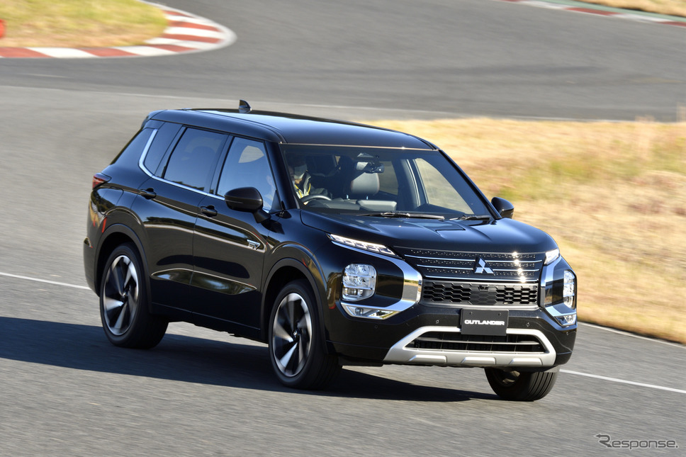 三菱アウトランダーPHEV(日本カーオブザイヤー10ベスト試乗会)《写真撮影 雪岡直樹》