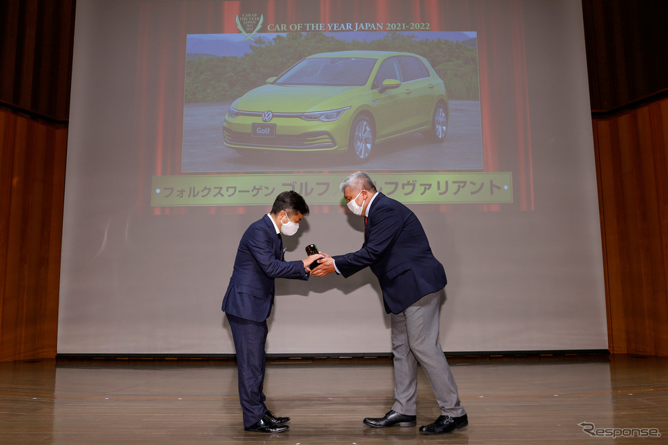 インポート・カー・オブ・ザ・イヤーはVWゴルフに（日本カーオブザイヤー表彰式）《写真提供 日本カーオブザイヤー実行委員会》