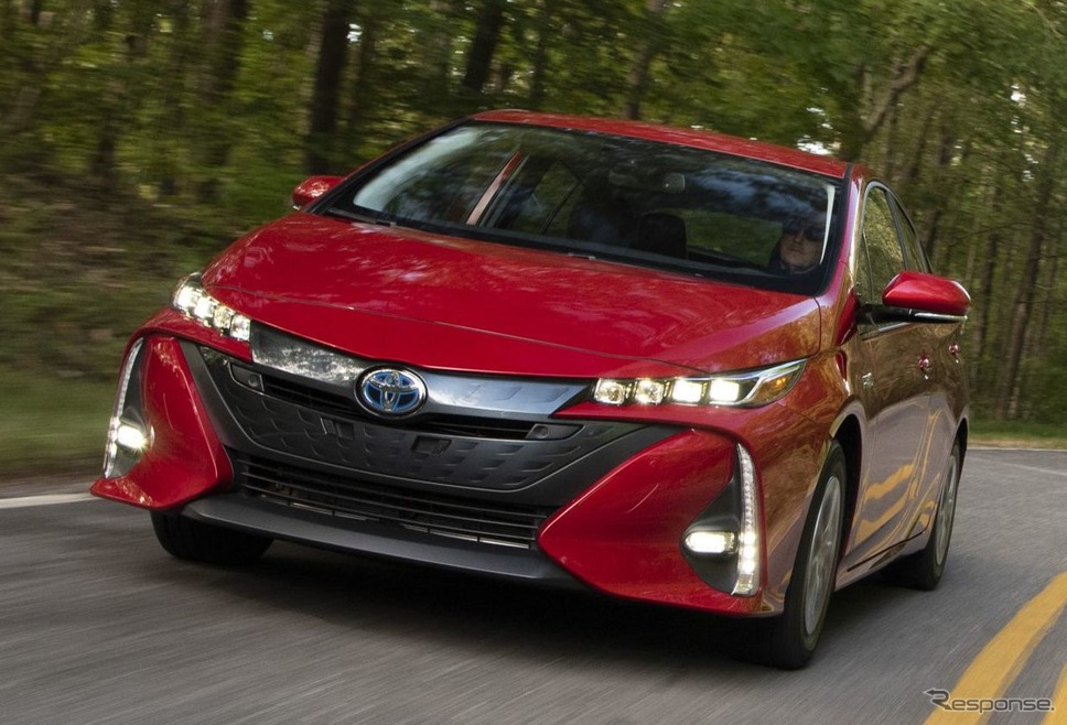 トヨタ・プリウス・プライム(プリウスPHV)の2022年モデル《photo by Toyota》
