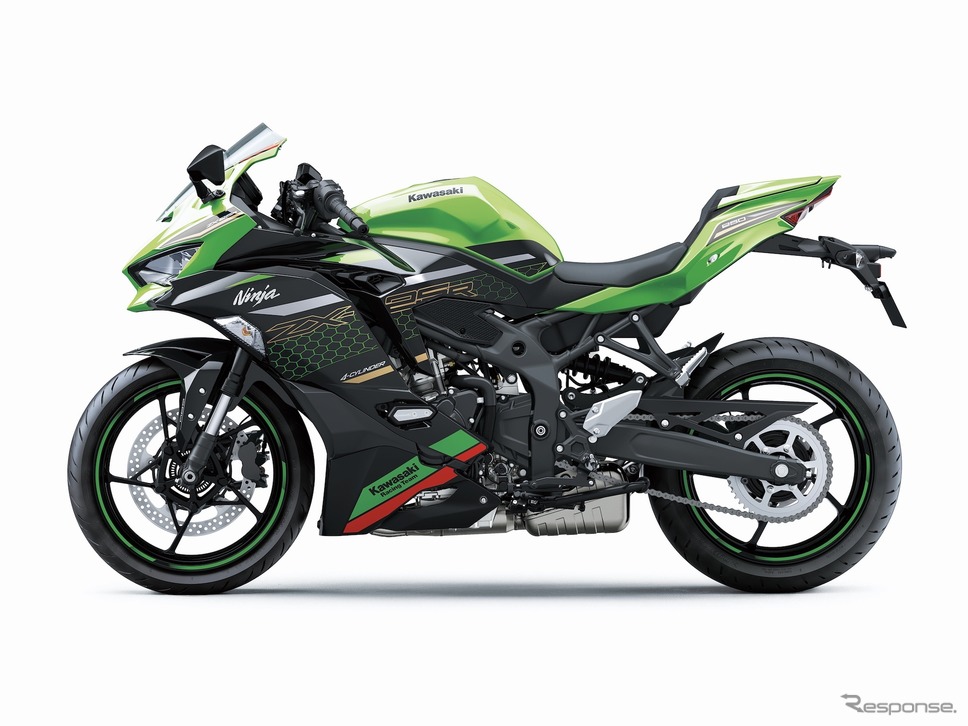 カワサキNinja ZX-25R《写真提供 カワサキモータース》