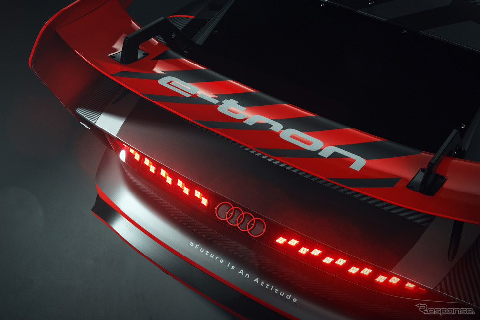 アウディ S1 e-tron クワトロ・フーニトロン《photo by Audi》