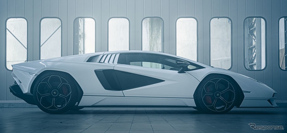 ランボルギーニ・カウンタック LPI 800-4《photo by Lamborghini》