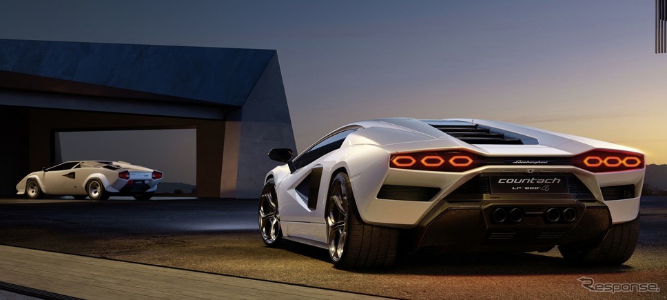 ランボルギーニ・カウンタック LPI 800-4とオリジナルの カウンタック《photo by Lamborghini》