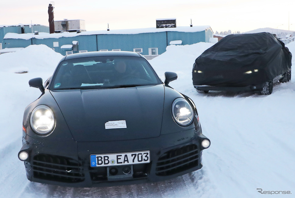 ポルシェ 911ターボ 改良新型プロトタイプ(スクープ写真)《APOLLO NEWS SERVICE》