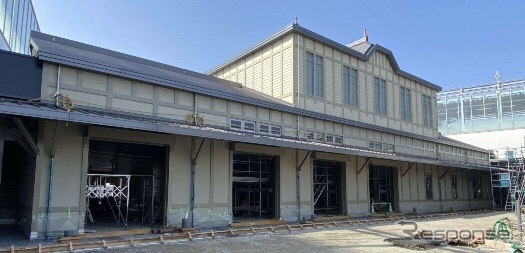 建設中の折尾駅新駅舎(2020年10月末時点)。《写真提供 九州旅客鉄道》
