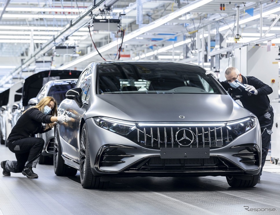 メルセデスベンツの新世代工場「ファクトリー56」で生産を開始したメルセデスAMG EQS 53 4MATIC +《photo by Mercedes-Benz》