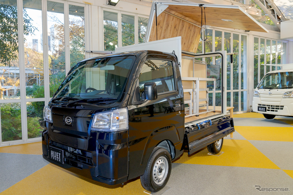 高くしすぎると走行中の安定性が失われるため、荷箱の最大高は2m以内に抑えてあるとのこと。《写真撮影 関口敬文》