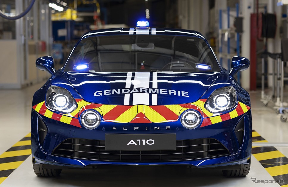 アルピーヌ A110 のフランス憲兵隊ポリスカー仕様車《photo by Alpine》