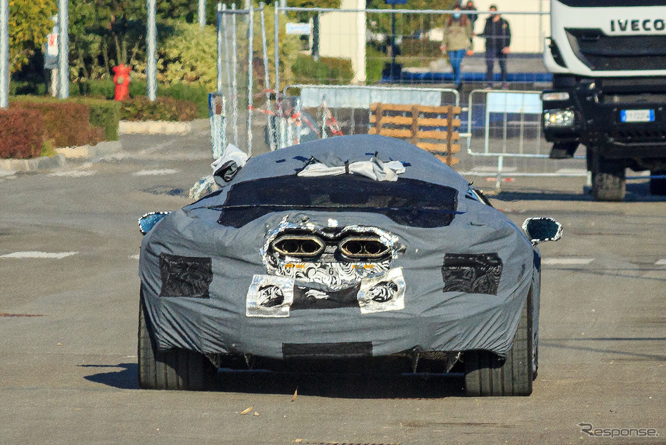 ランボルギーニ アヴェンタドール 後継モデル開発車両（スクープ写真）《APOLLO NEWS SERVICE》