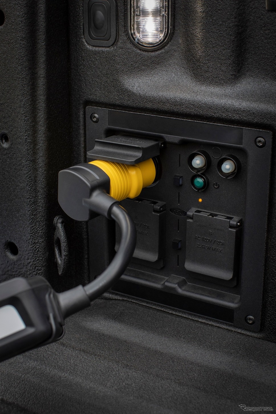 フォード F-150 ライトニング にオプション設定された車車間充電システム「プロパワーオンボード」《photo by Ford Motor》