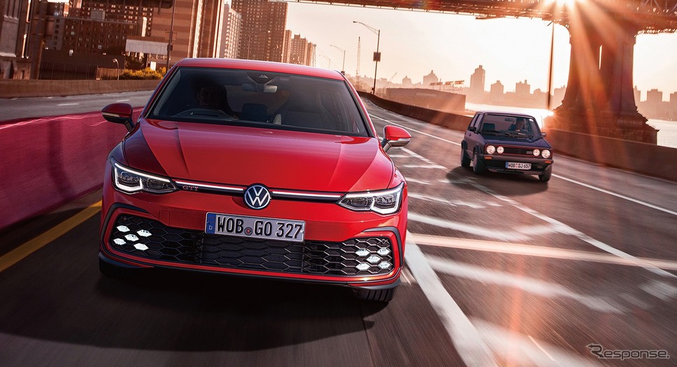 VW ゴルフ GTI(新型と初代)《写真提供 フォルクスワーゲングループジャパン》