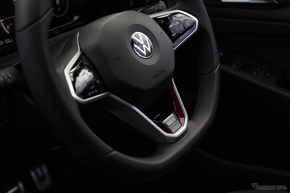VW ゴルフ GTI ステアリングホイール《写真提供 フォルクスワーゲングループジャパン》