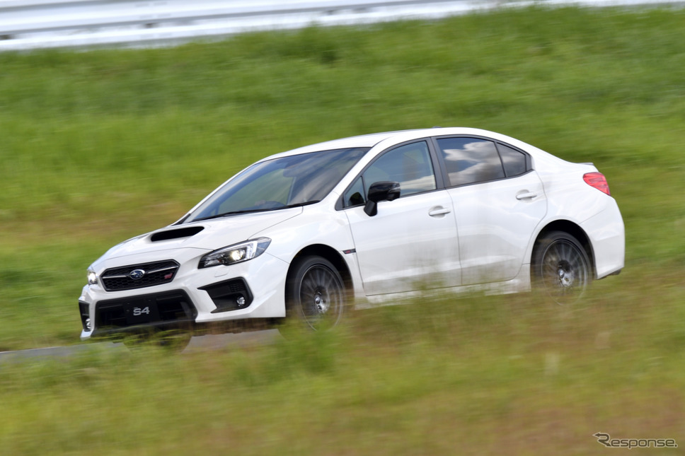 スバル WRX S4 旧型《写真撮影 雪岡直樹》