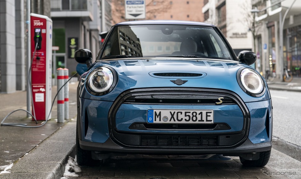 MINI クーパー SE 改良新型《photo by MINI》