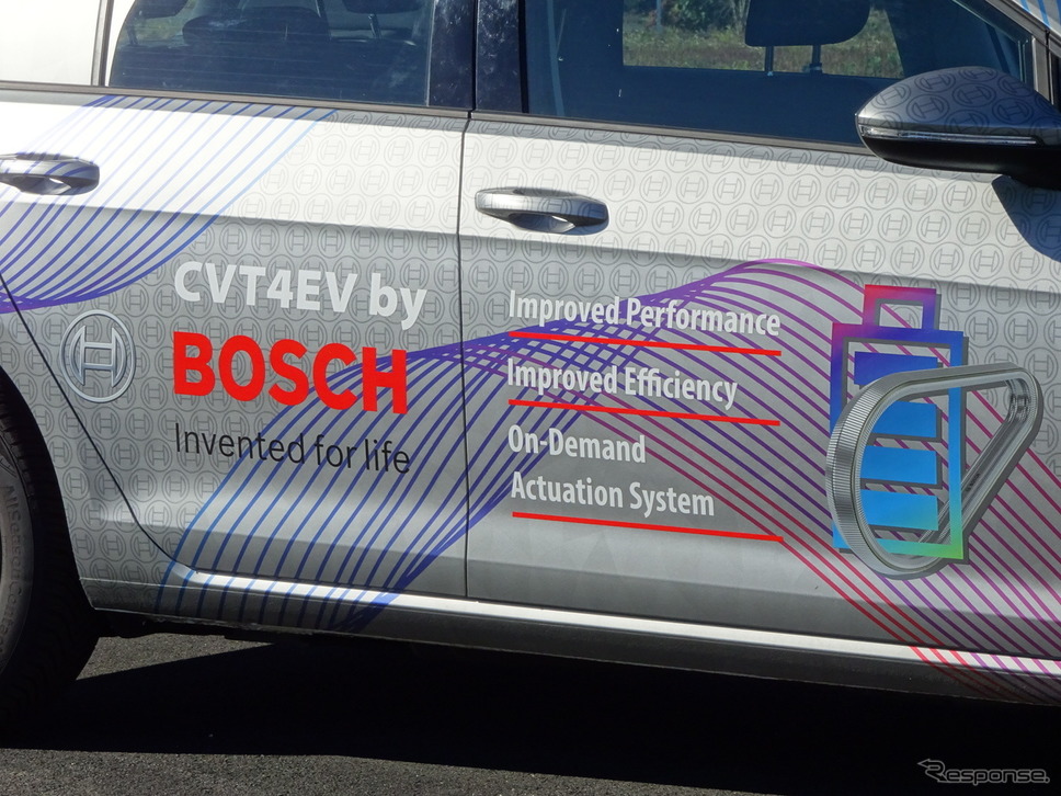 CVT4EVを搭載したデモカー《写真撮影 保知明美》