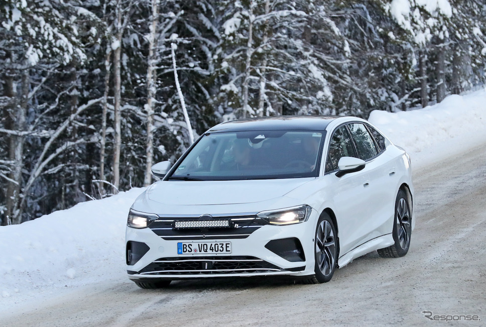 VW エアロB(仮)プロトタイプ(スクープ写真)《APOLLO NEWS SERVICE》