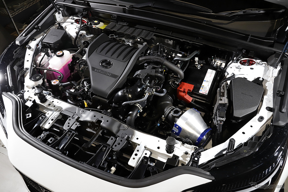 BLITZにて開発中のLEXUS NX《PHOTO:小林岳夫》