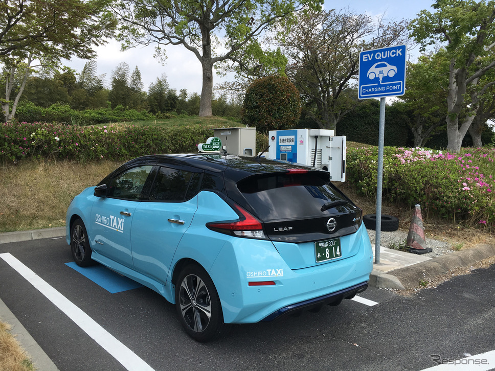 EVタクシーの例《写真提供 日産自動車》
