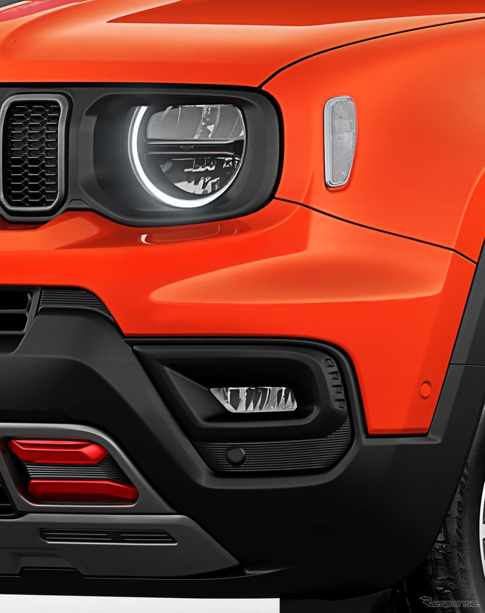 ジープ・レネゲード 改良新型(ブラジル仕様)《photo by Jeep》