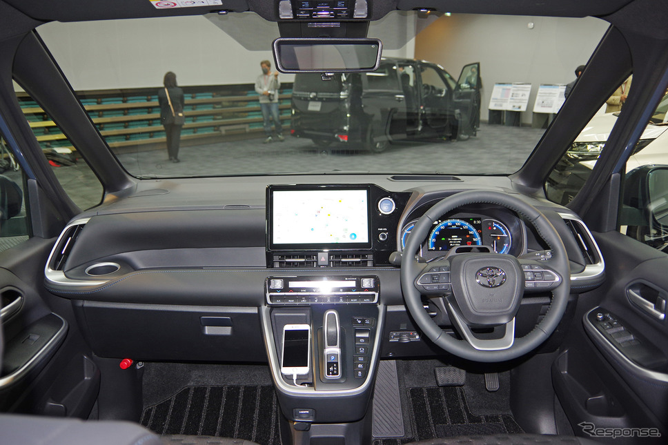 トヨタ ヴォクシー 新型《写真撮影 宮崎壮人》