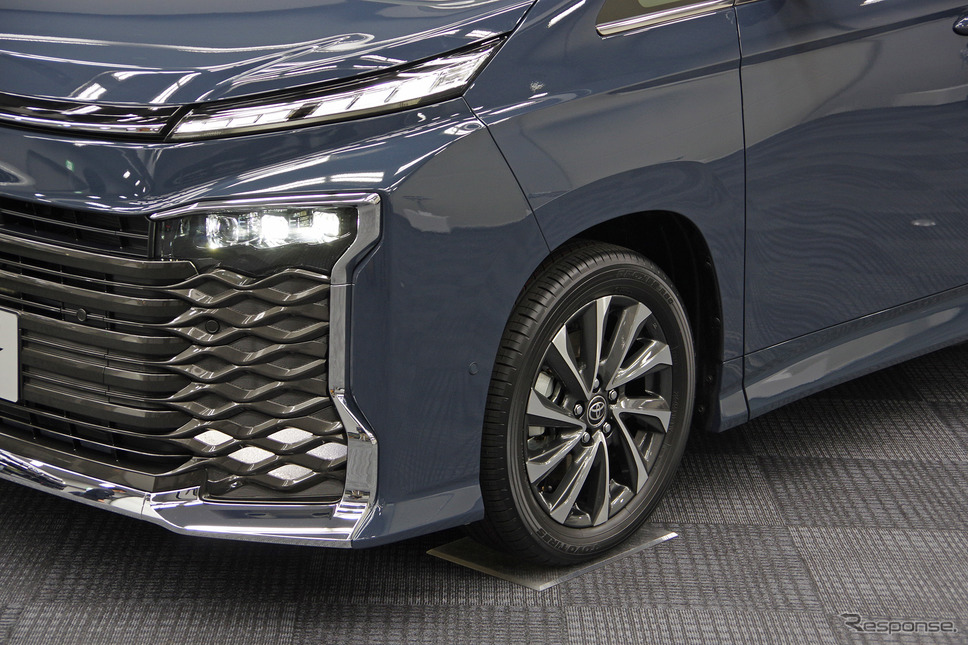 トヨタ ヴォクシー 新型《写真撮影 宮崎壮人》