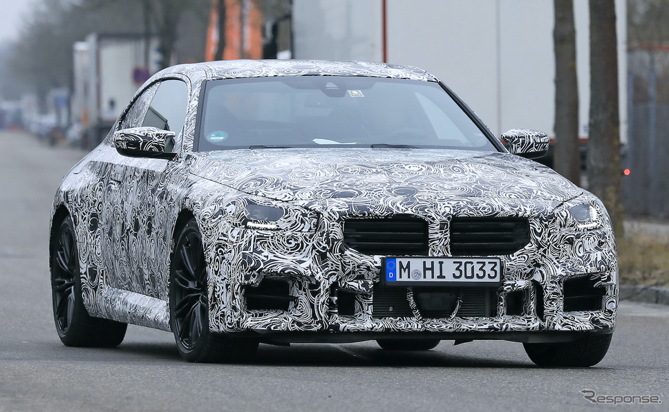 BMW M2クーペ 次期型プロトタイプ(スクープ写真)《APOLLO NEWS SERVICE》