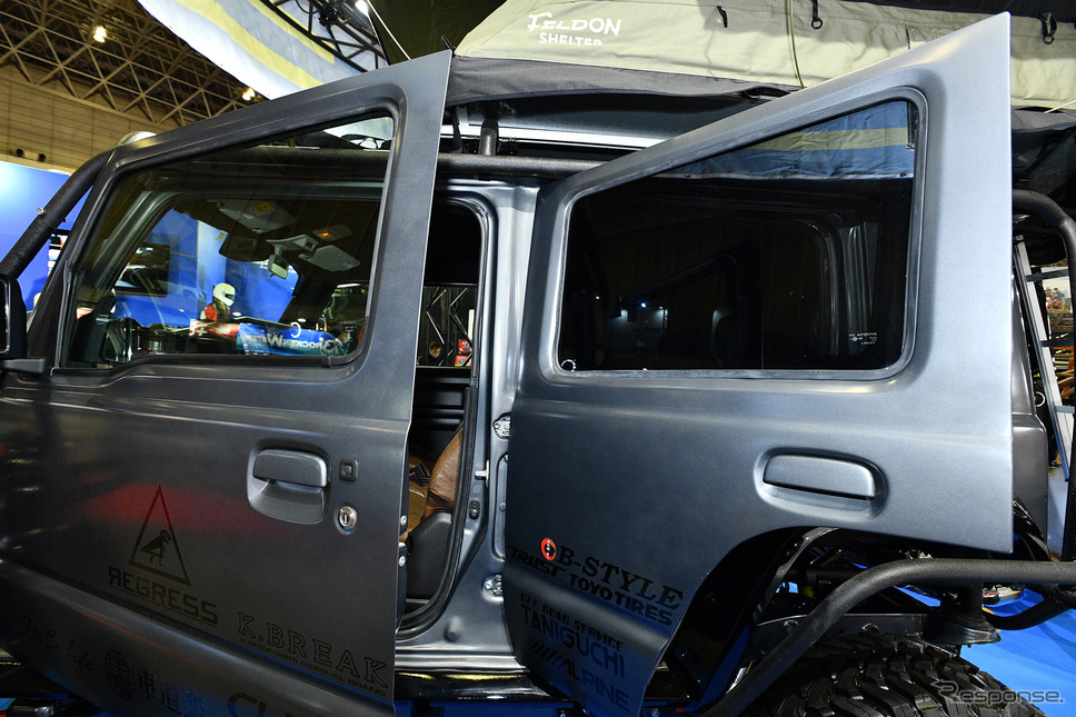 NATS自動車大学校の学生が制作した5ドアのジムニー『NATS JIMNY kimun kamy』(東京オートサロン2022)《写真撮影 野口岳彦》