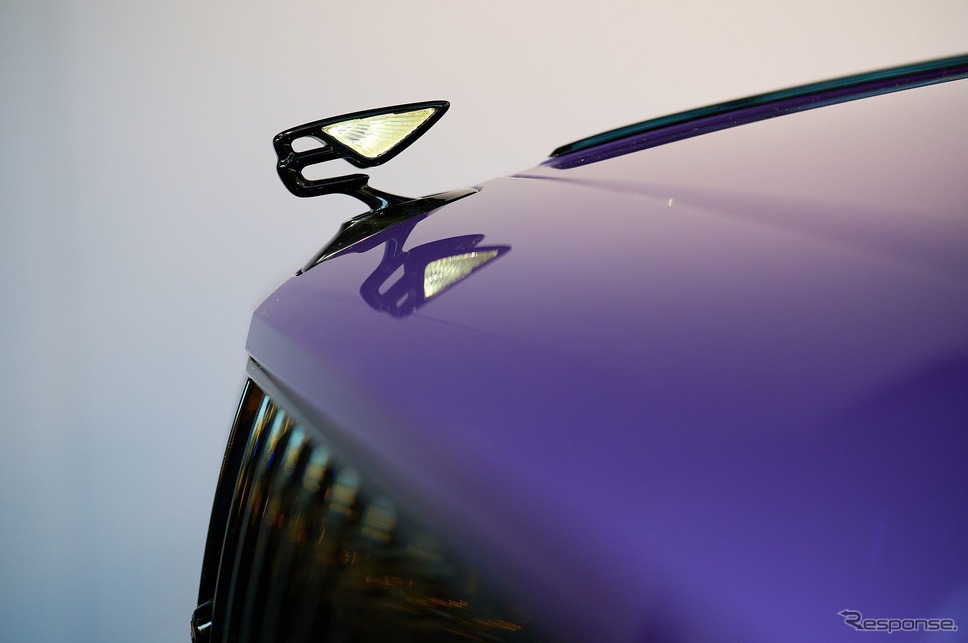 ベントレー・フライングスパー・ハイブリッド（2022 Autoworld Museum）《photo by Bentley》