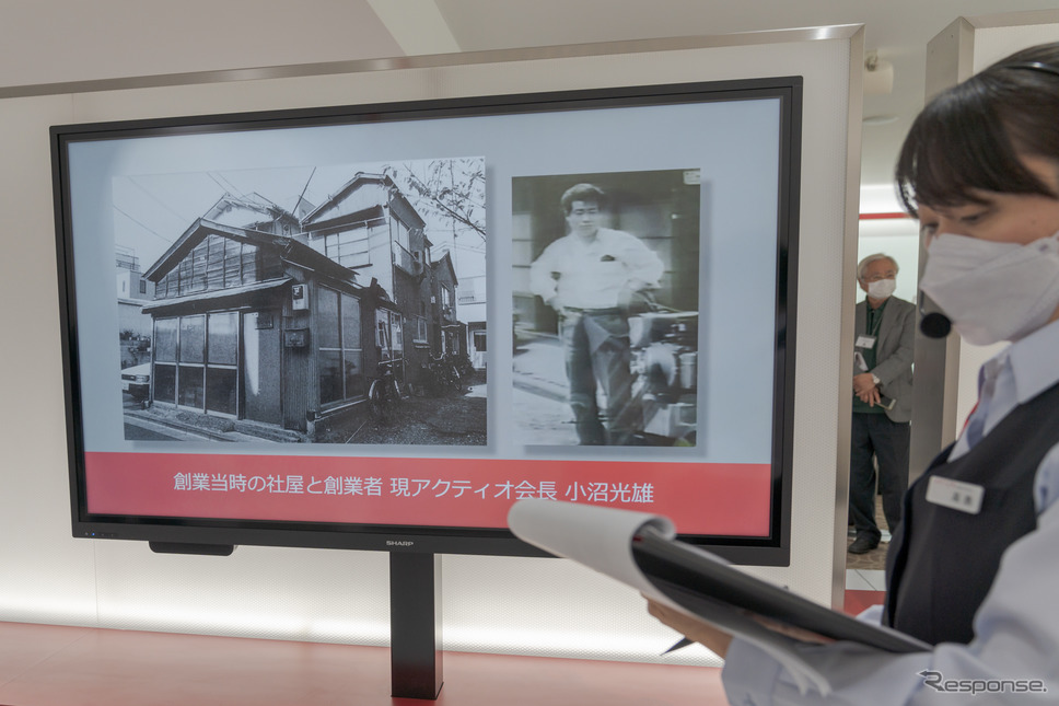 1967年、現会長の小沼光雄氏が東京都荒川区東尾久に、アクティオの前身となる新電気株式会社を設立。《写真撮影 関口敬文》