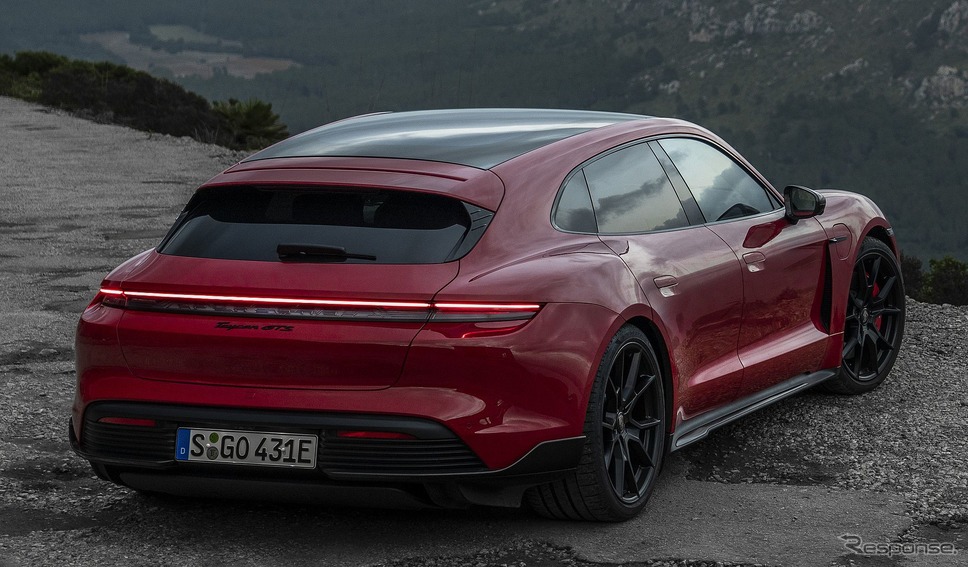 ポルシェ・タイカン・スポーツツーリスモ《photo by Porsche》