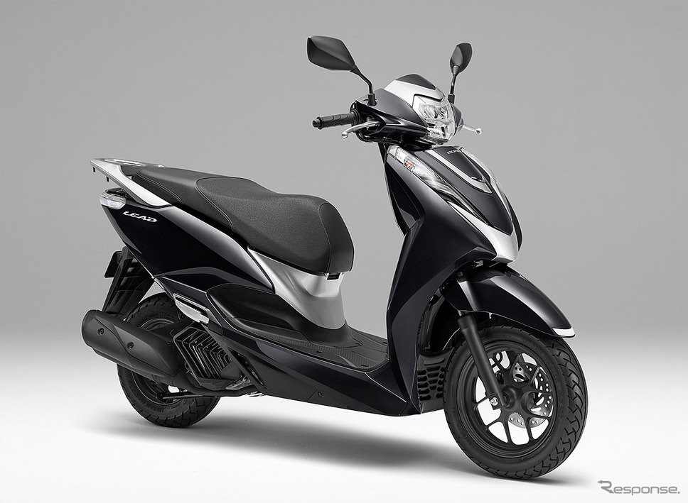 ホンダ リード125(ポセイドンブラックメタリック)《写真提供 本田技研工業》