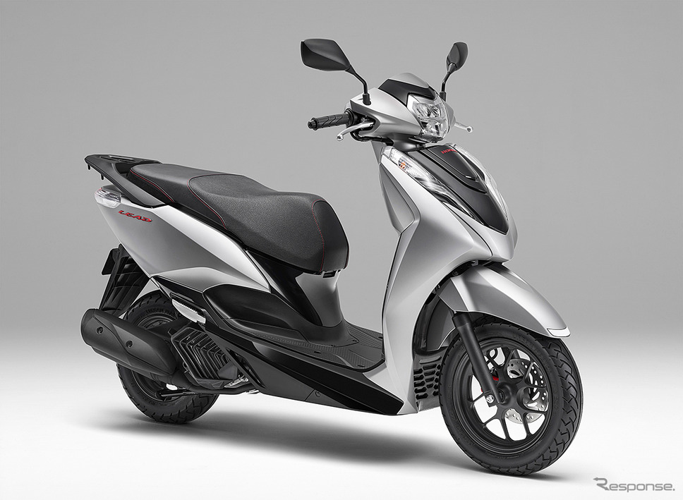 ホンダ リード125(マットテクノシルバーメタリック)《写真提供 本田技研工業》