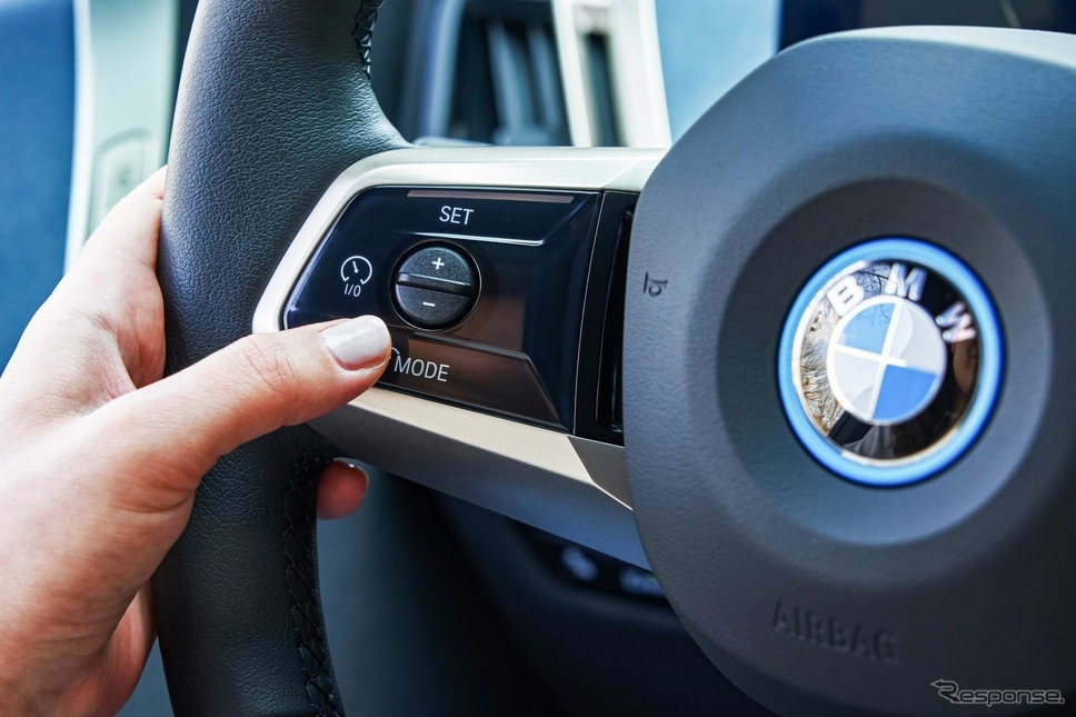 BMW iX の「xDrive40」《photo by BMW》