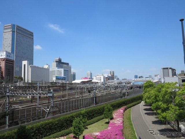 首都圏屈指の交通の結節点であり国際競争力強化の拠点として再開発が進む品川駅周辺。東海道新幹線やJR在来線、京急が交わり、将来的にはリニア中央新幹線の始発駅にもなるが、意外にも地下鉄が乗り入れていない。《写真提供 写真AC》