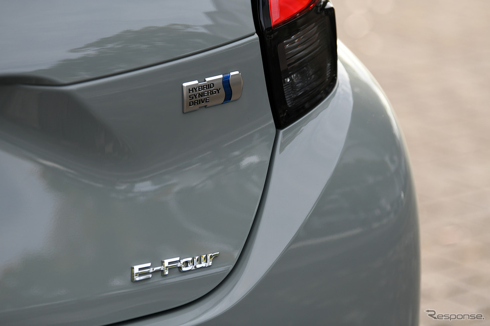 トヨタ アクア 新型(E-Four)《写真撮影 中野英幸》