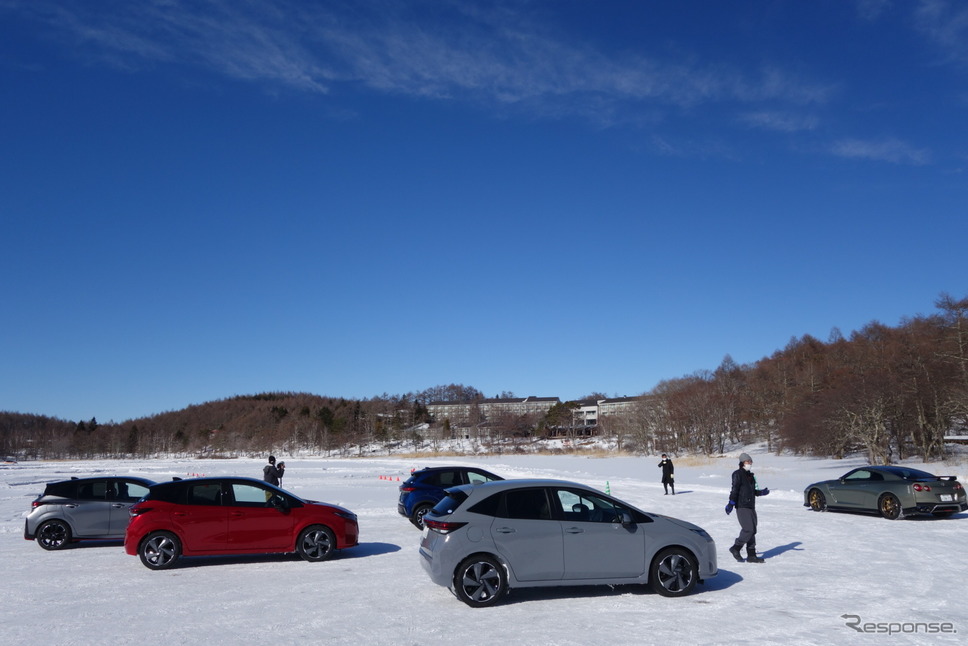 日産 ノート オーテック クロスオーバー e-4WD を氷上で試す《写真撮影 井元康一郎》